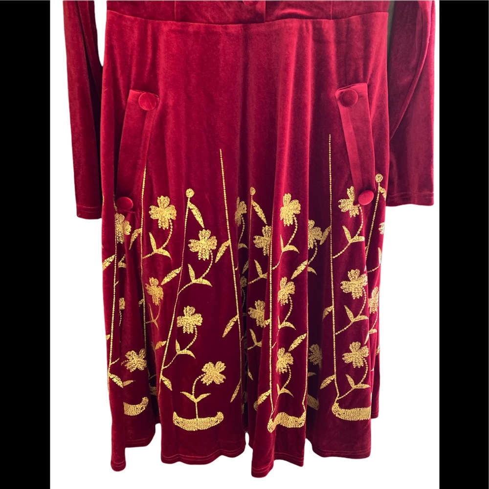 NWT Rich Red Tendency Velour Dress. Size M - Picture 6 of 11